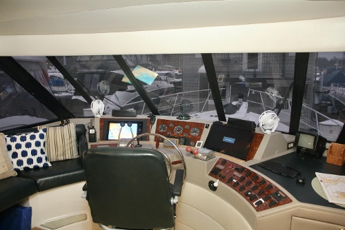 2000 Bayliner 4788 Pilot House Motoryacht, Pilothouse helm