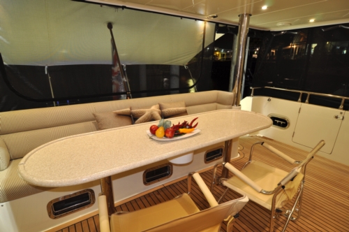 2011 Hampton 75 Endurance LRC, Upper Cockpit