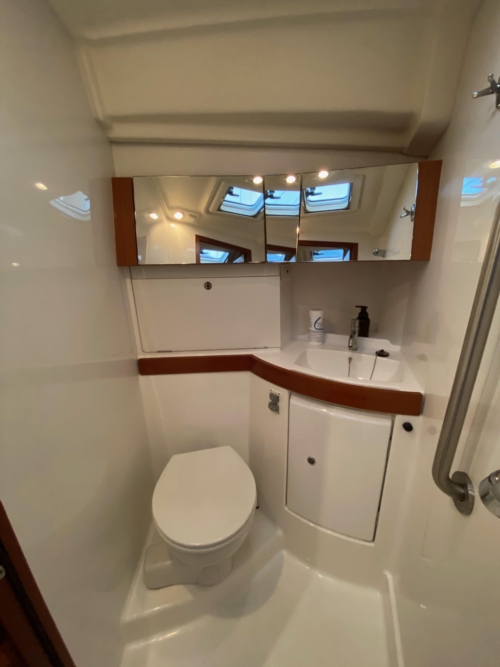 2009 Beneteau Oceanis 43, 