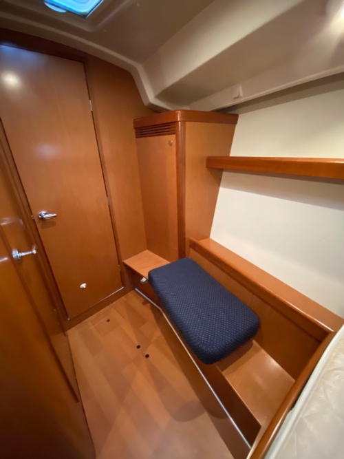 2009 Beneteau Oceanis 43, 