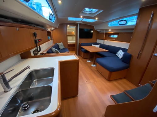 2009 Beneteau Oceanis 43, 