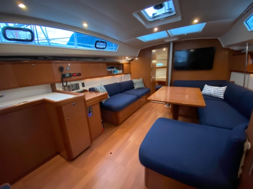 2009 Beneteau Oceanis 43, 