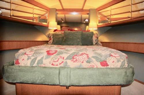 1999 West Bay Sonship 58, Forward Cabin - Double Berth