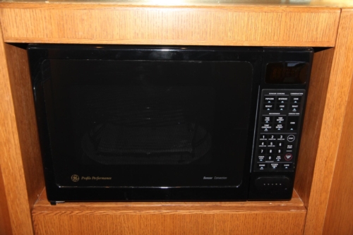 1999 West Bay Sonship 58, Convection Microwave
