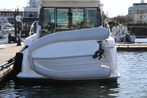 2018 Tiara Yachts C39 Coupe, Stern