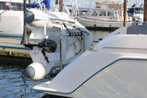2018 Tiara Yachts C39 Coupe, Tender