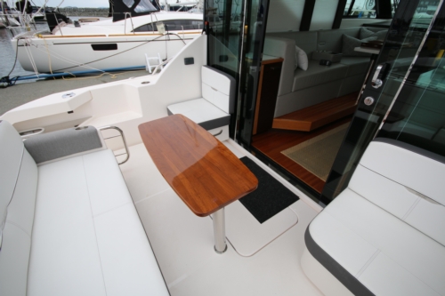 2018 Tiara Yachts C39 Coupe, 
