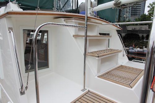 2001 Grand Banks 42 Classic, Stairs to Upper Deck