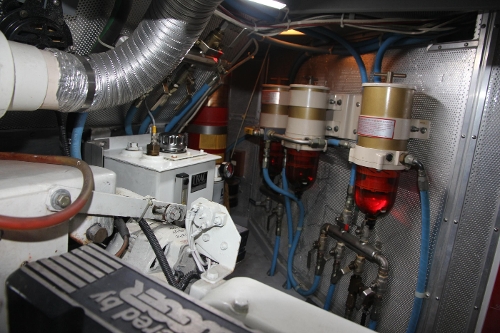 2000 Nordhavn Pilothouse, Fuel Filters and Hydraulics