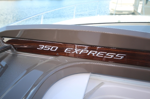 2015 Cruisers 350 Express, 