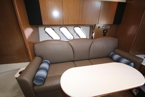 2015 Cruisers 350 Express, 