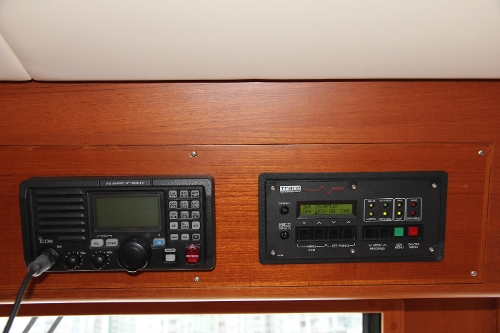 2007 Grand Banks Europa, VHF Radio and Inverter Remote