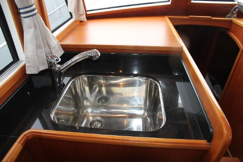 2007 Grand Banks Europa, Stainless Sink