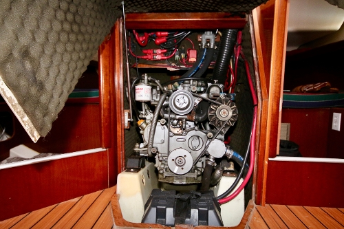 2005 Beneteau 393, Yanmar Engine