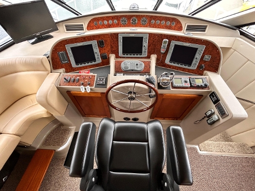 1999 Bayliner 5788 Pilothouse Motoryacht, 