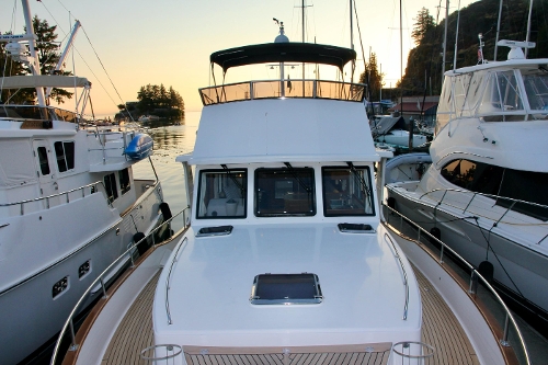 2009 Grand Banks 47 Europa, Foredeck