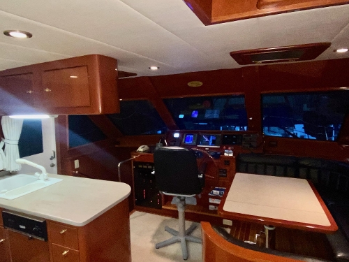 1997 Symbol Pilothouse 55, Galley and Pilothouse
