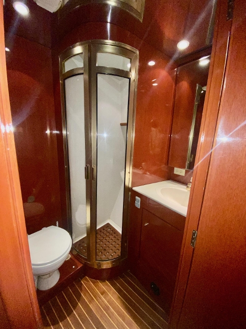 1997 Symbol Pilothouse 55, Guest Head and Shower
