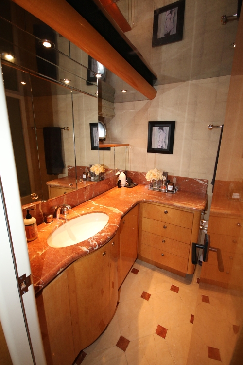 2002 Cheoy Lee Pilothouse, 