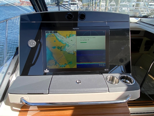 2022 Boston Whaler conquest 405, 
