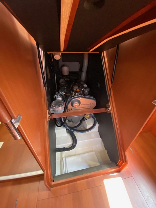 2013 Beneteau Oceanis 45, 
