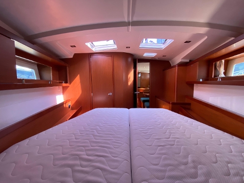 2013 Beneteau Oceanis 45, 
