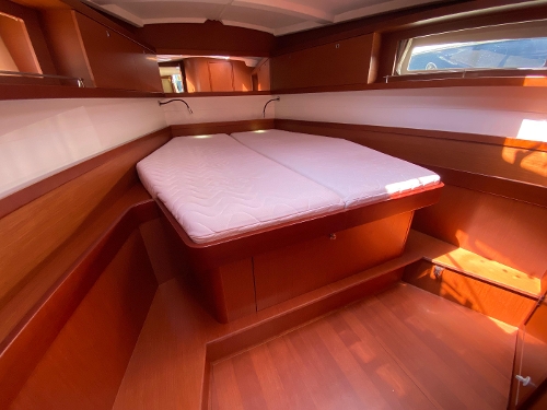 2013 Beneteau Oceanis 45, 