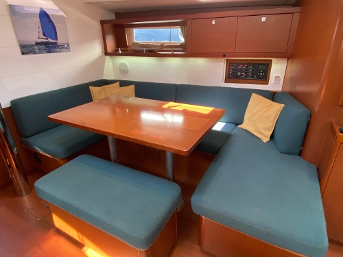 2013 Beneteau Oceanis 45, 
