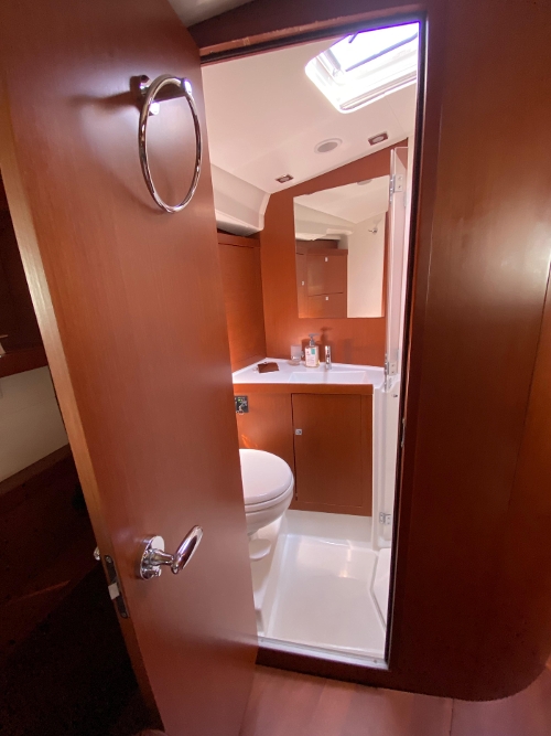 2013 Beneteau Oceanis 45, 