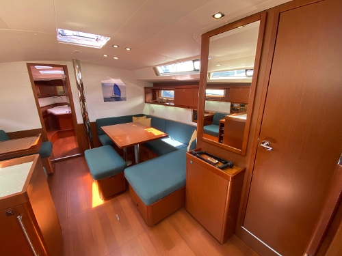 2013 Beneteau Oceanis 45, 