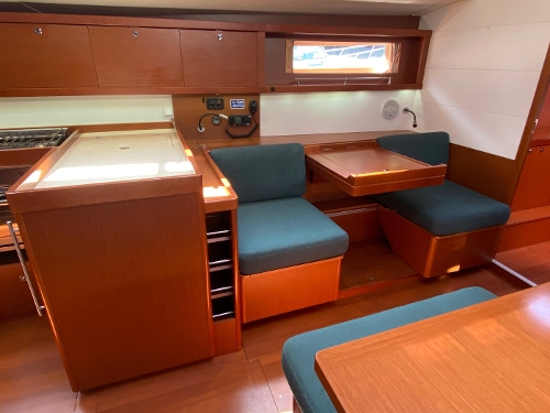 2013 Beneteau Oceanis 45, 