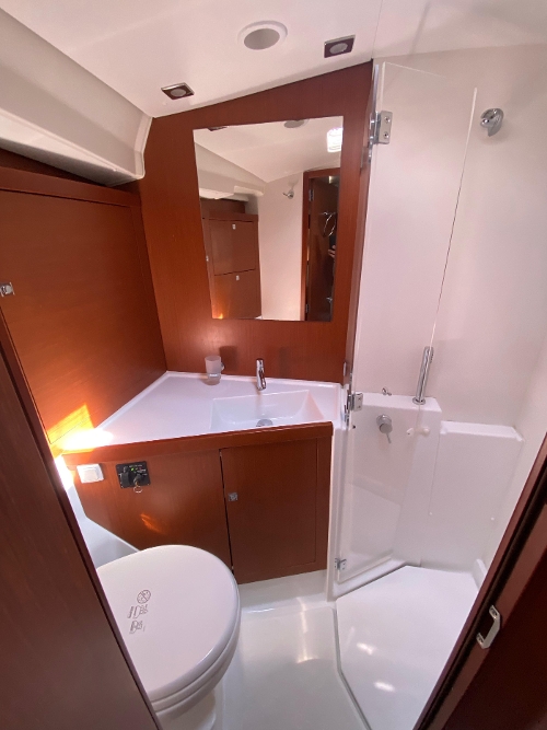 2013 Beneteau Oceanis 45, 