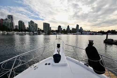 2000 Bayliner 4788 Pilot House Motoryacht, Foredeck