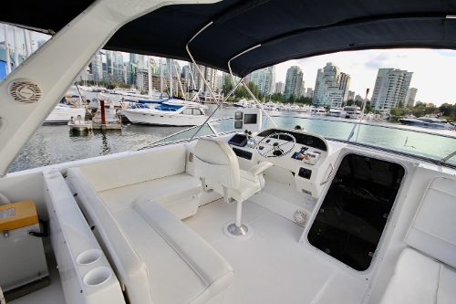 2000 Bayliner 4788 Pilot House Motoryacht, Flybridge