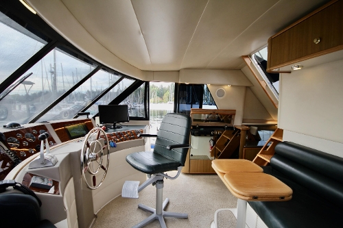 2000 Bayliner 4788 Pilot House Motoryacht, Pilothouse