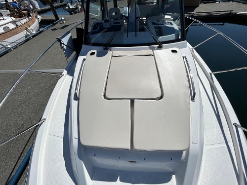 2022 Boston Whaler 325 Conquest Pilothouse, 