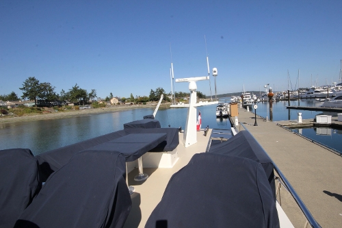 2009 Coastal Craft 450 IPS Flybridge, Flybridge Covered