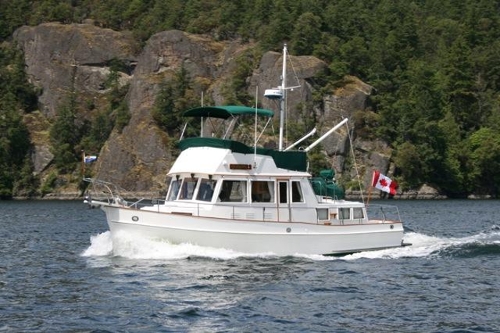 2001 Grand Banks Classic, At Sea