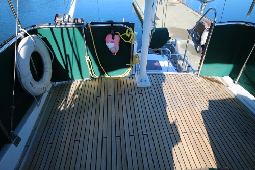 2001 Grand Banks Classic, Flybridge Deck