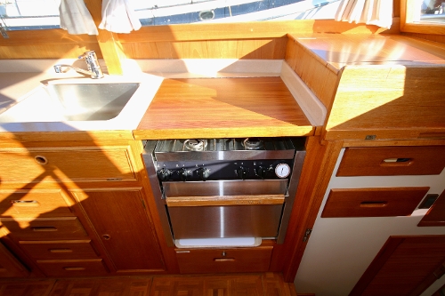 2001 Grand Banks Classic, Galley