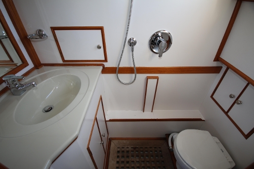2001 Grand Banks Classic, Aft Head and Shower