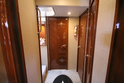 2007 Marquis 65, Accommodations foyer