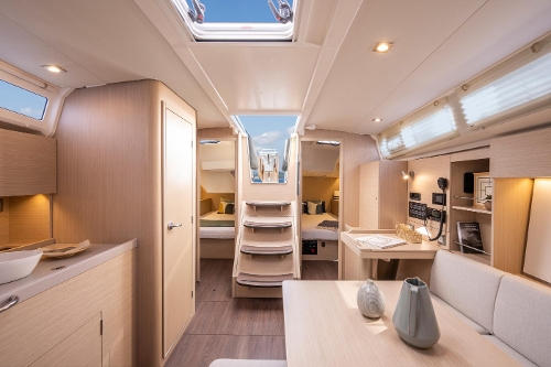 2025 Beneteau Oceanis 37.1, 