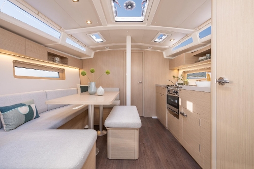 2025 Beneteau Oceanis 37.1, 