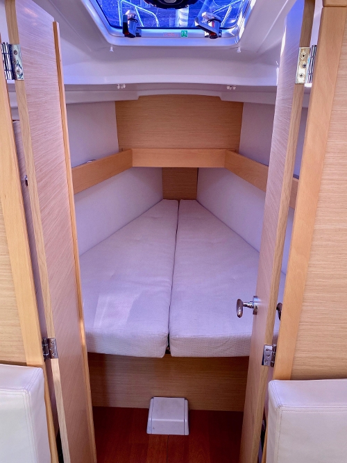 2011 Beneteau First 30, 