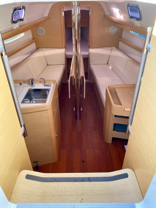 2011 Beneteau First 30, 