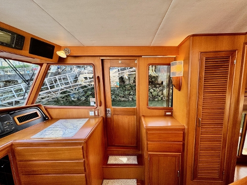 1996 Fleming 55, Pilothouse