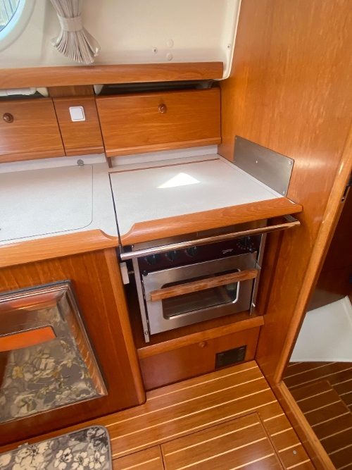 2003 Jeanneau Sun Odyssey 43 DS, 