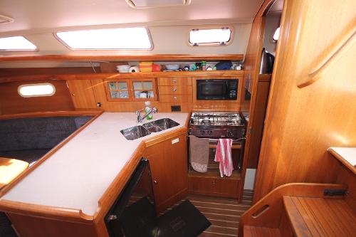 2004 Hunter 36, 