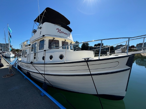 2004 Nordic Tug 37 Flybridge, 